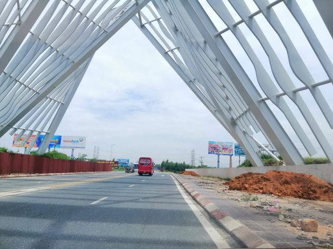 KTS Salvador Thiết kế cổng chào tỉnh Quảng Ninh không thuần túy là một  cánh cổng  Hội Kiến Trúc Sư Việt Nam