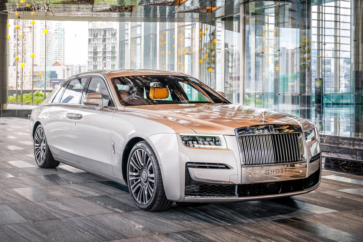Tổng hợp thông tin về xe Rolls Royce Ghost giá xe thông số