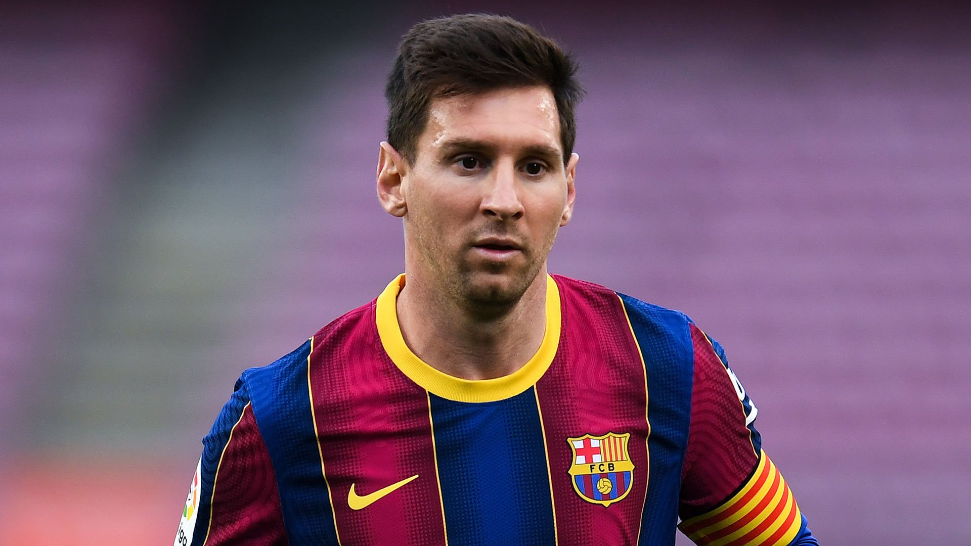 Cùng với Barca, Lionel Messi đã giành được rất nhiều danh hiệu và trở thành một trong những cầu thủ xuất sắc nhất lịch sử La Liga. Hãy xem những hình ảnh về Messi xóa tên đối thủ trong mỗi trận đấu để cảm nhận sức mạnh và tài năng của ngôi sao này.