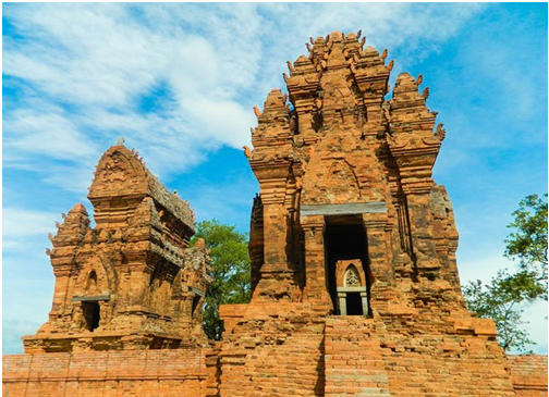 Những tòa tháp Chăm – địa điểm check in lý tưởng tại Ninh Thuận