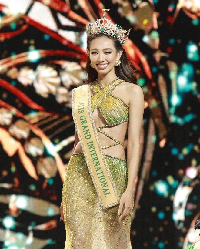 Thùy Tiên và những người đẹp đăng quang Hoa hậu Hòa bình Quốc tế