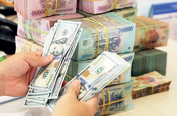 Có thể nói mức lãi suất tiết kiệm cao như hiện nay là nguyên nhân chủ yếu làm cho hàng loạt doanh nghiệp Việt Nam ngừng hoạt động và phá sản. (Ảnh: MM)