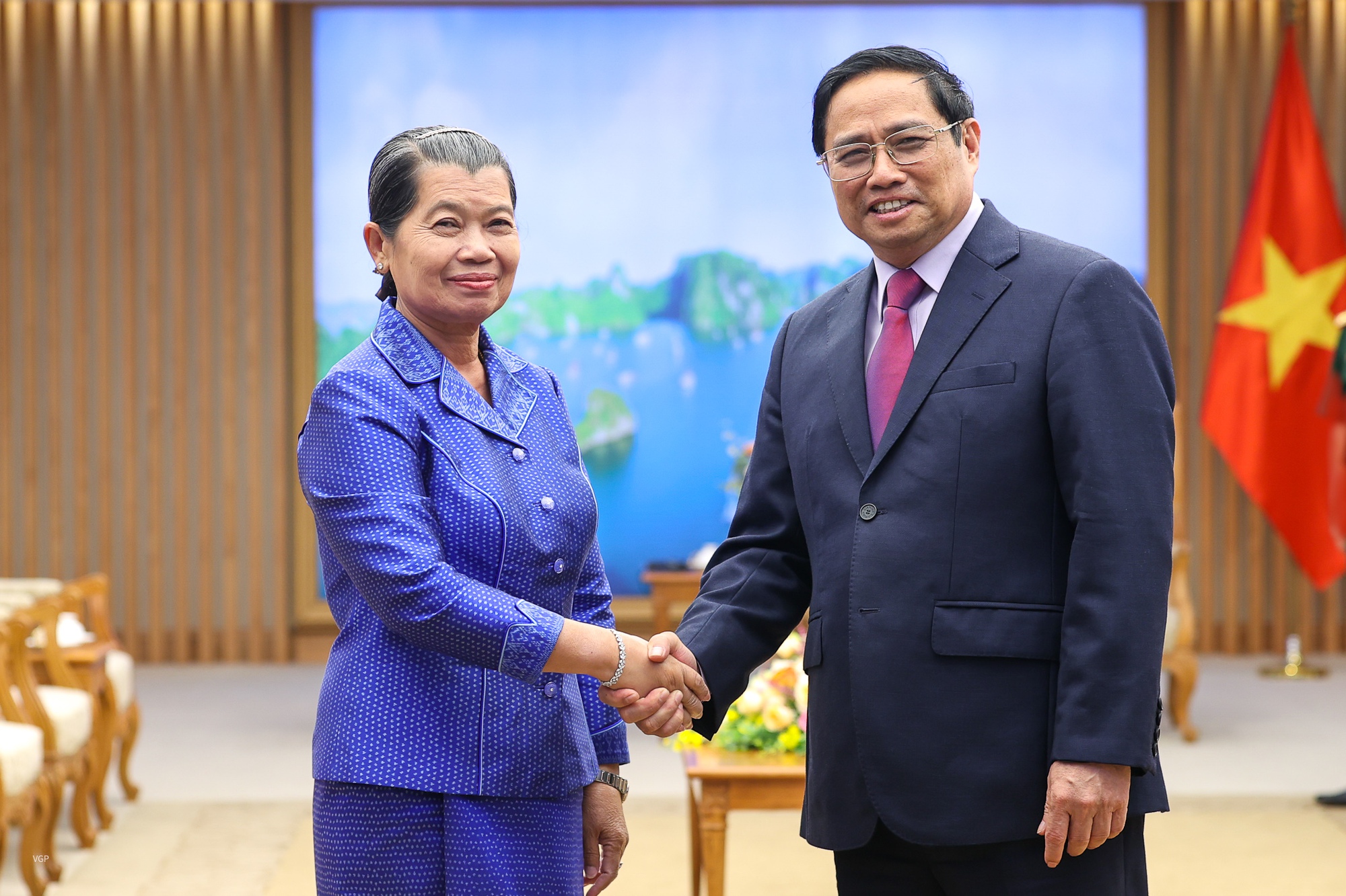 Thủ tướng Chính phủ Phạm Minh Chính tiếp xã giao bà Men Sam An, Phó Thủ tướng Campuchia.