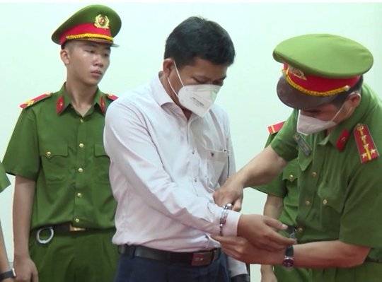 Công an bắt giam bị can Nguyễn Văn Sáu.