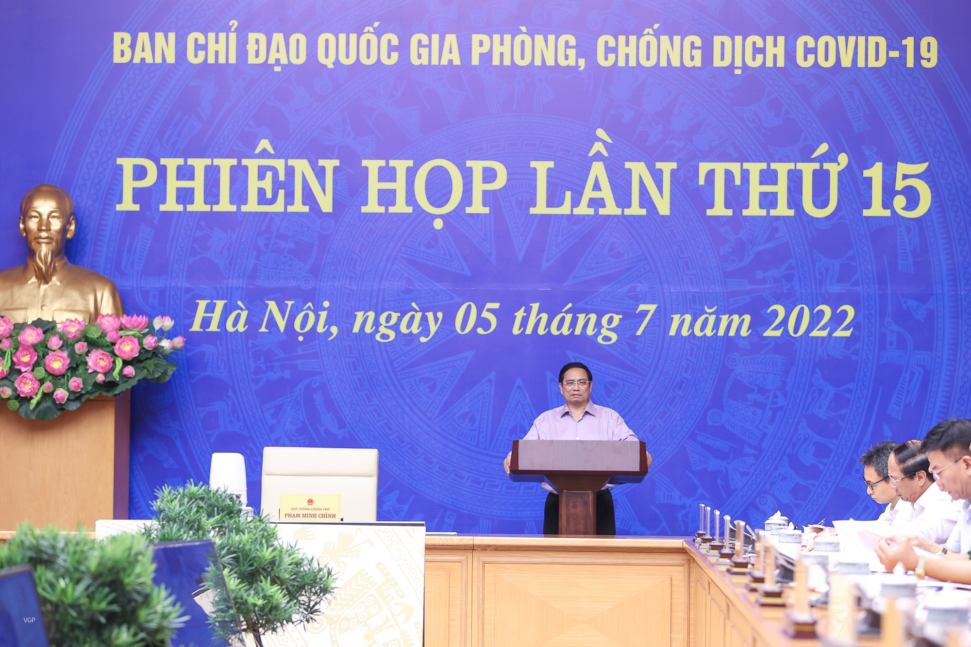 toc do tiem vaccine con cham mac du chinh phu thu tuong chinh phu da lien tuc chi dao hinh 1