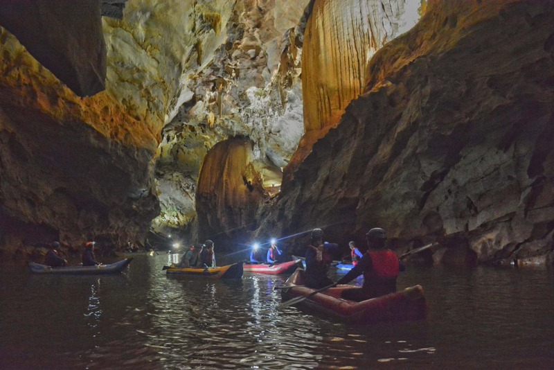 kham pha dong phong nha bang thuyen kayak hinh 4