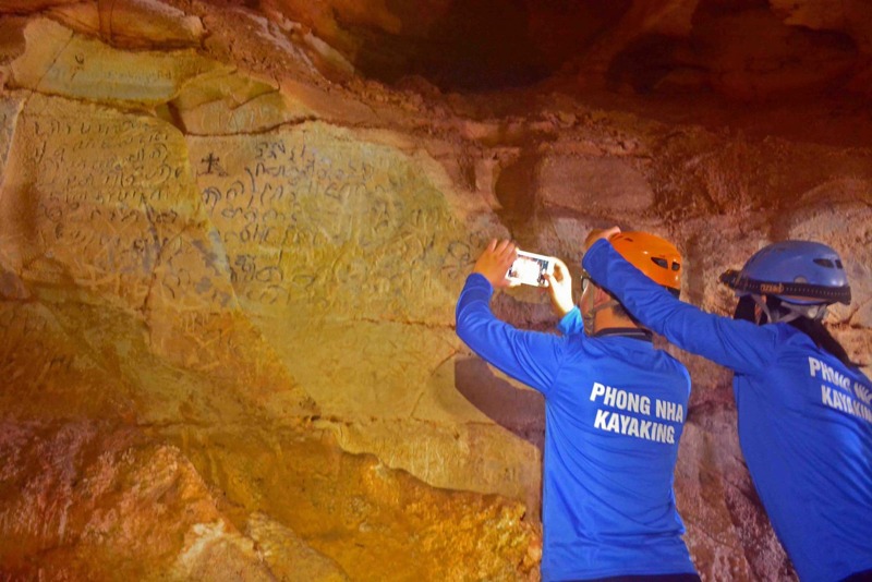 kham pha dong phong nha bang thuyen kayak hinh 6