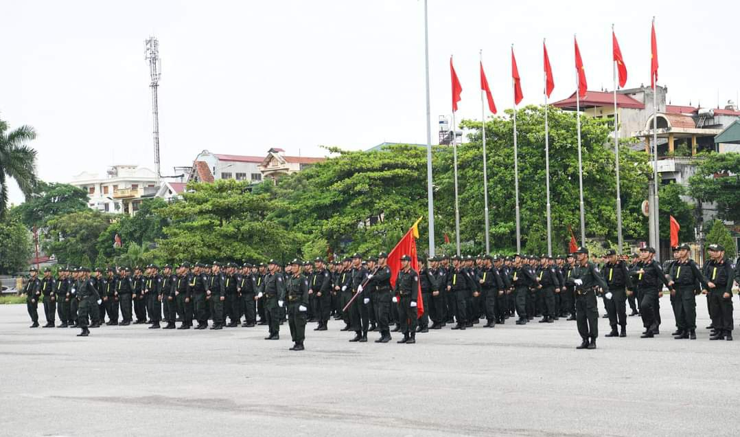 cong an phu tho ra mat tieu doan canh sat co dong du bi chien dau hinh 2