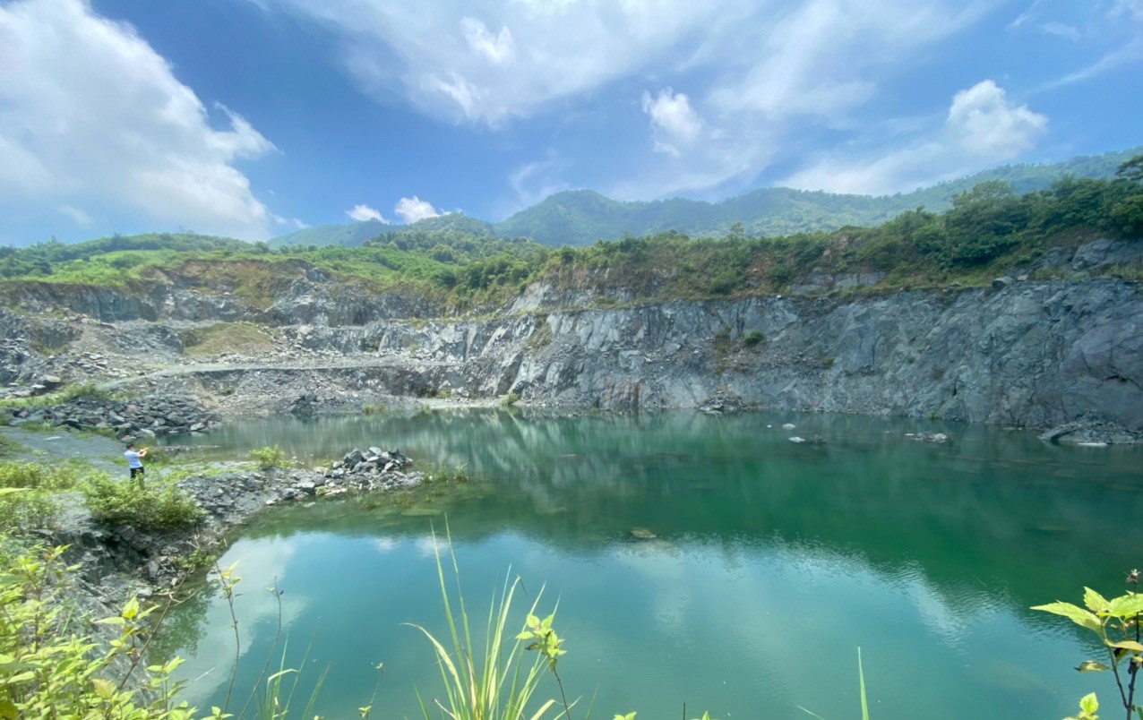 quoc oai ha noi chinh quyen nguoi dan dau dau vi nhung doanh nghiep khai thac khoang san quen hoan tho hinh 1