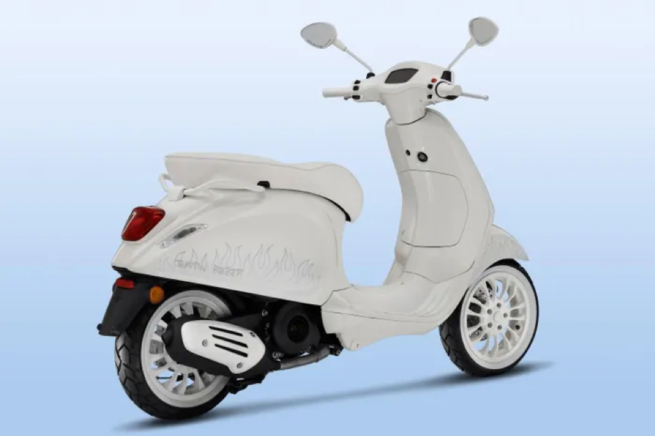 vespa sprint justin bieber co gia ban len toi 132 trieu tai viet nam hinh 3