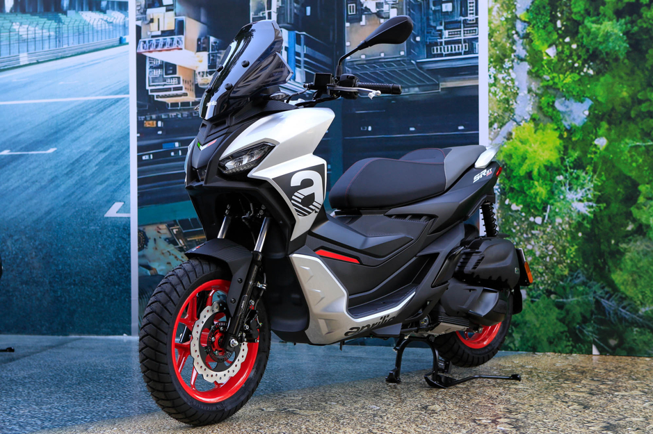 piaggio ra mat aprilia sr gt 200 tai viet nam gia gan 100 trieu hinh 2