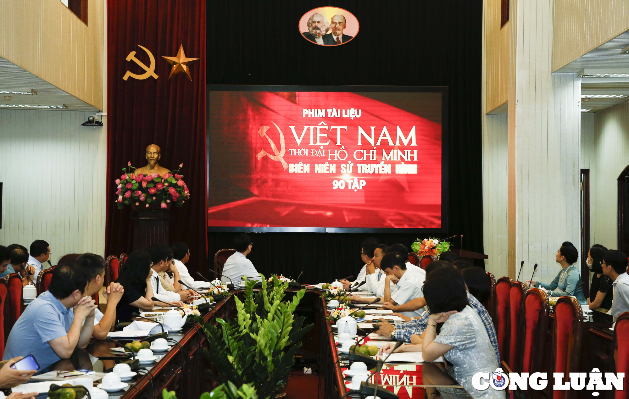 ra mat bo sach dien tu tong hop viet nam thoi dai ho chi minh bien nien su truyen hinh hinh 5