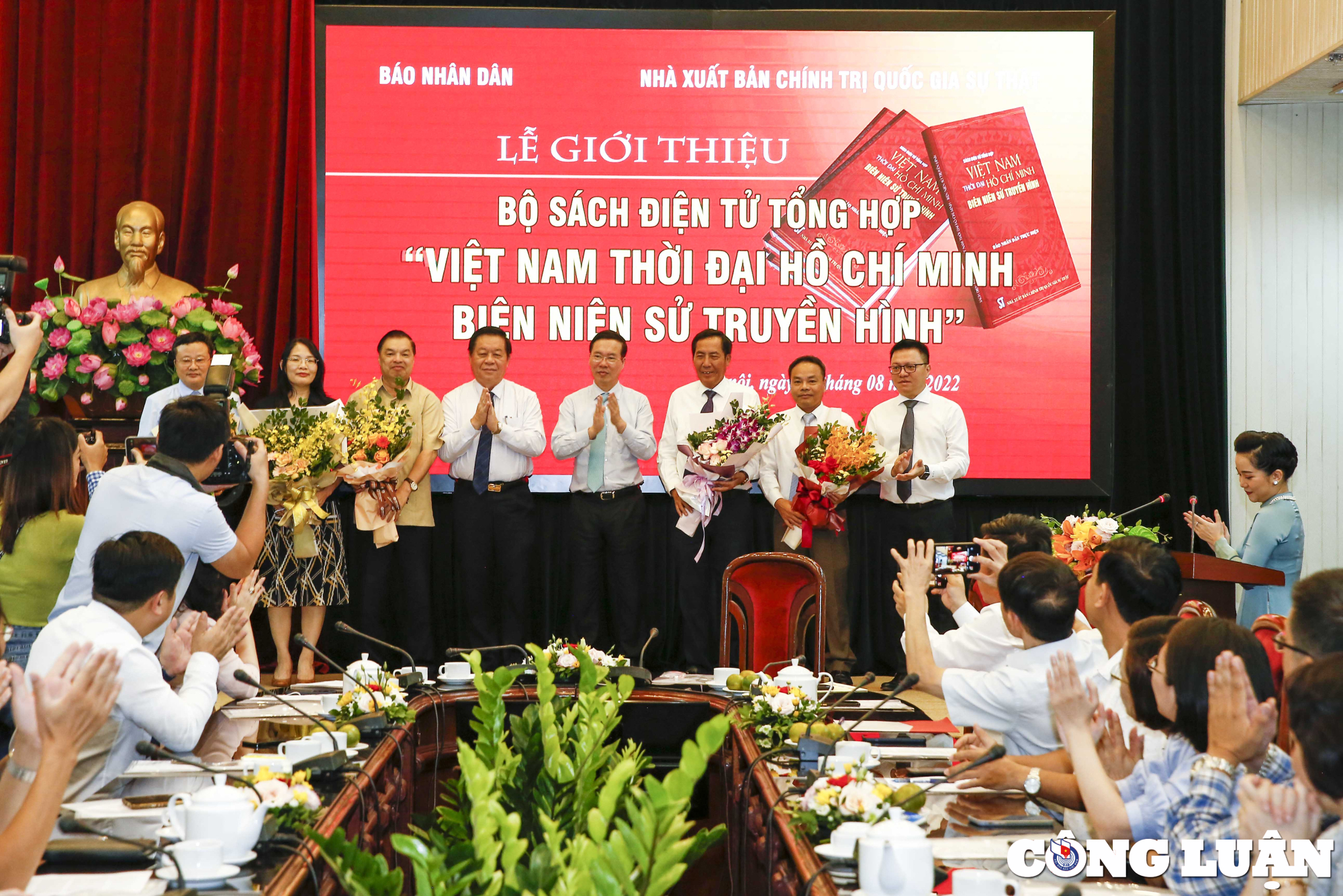 ra mat bo sach dien tu tong hop viet nam thoi dai ho chi minh bien nien su truyen hinh hinh 3