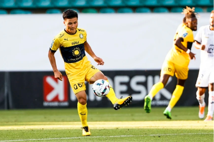 pau fc thua dam sochaux trong ngay quang hai choi du bi hinh 2