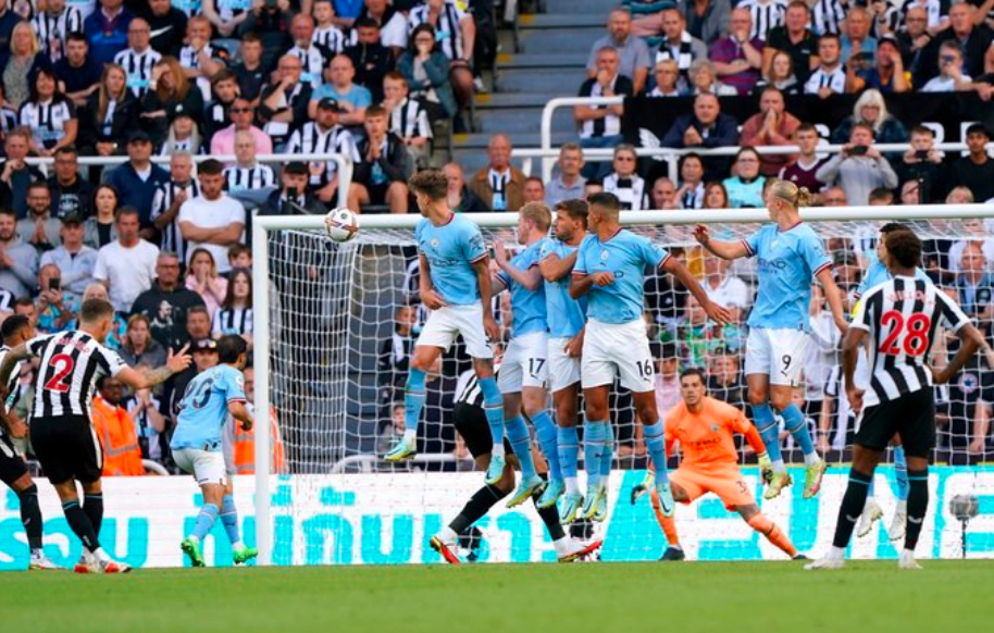 hoa chat vat newcastle man city danh mat ngoi dau ngoai hang anh hinh 1