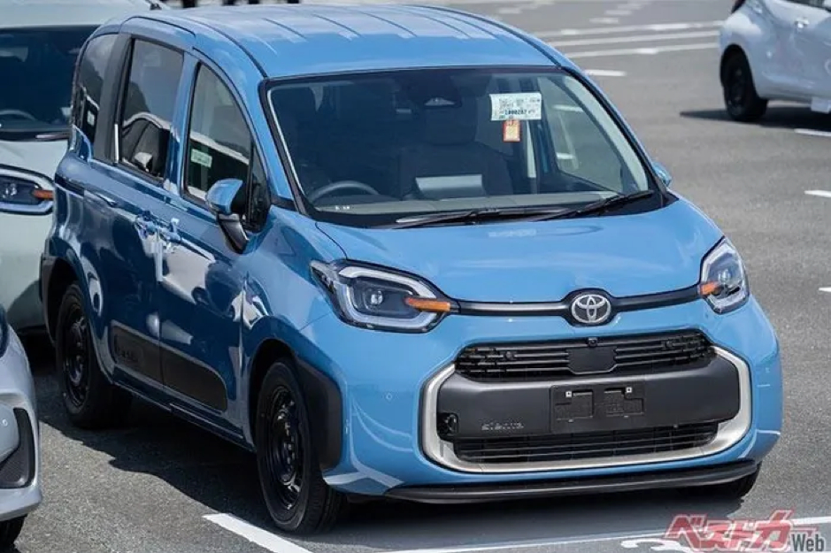 toyota sienta 2023 gia re so huu loat cong nghe an tuong hinh 7