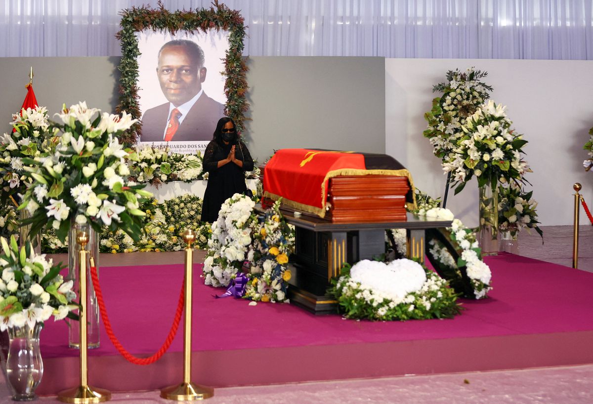 Angola tổ chức tang lễ cựu Tổng thống Dos Santos