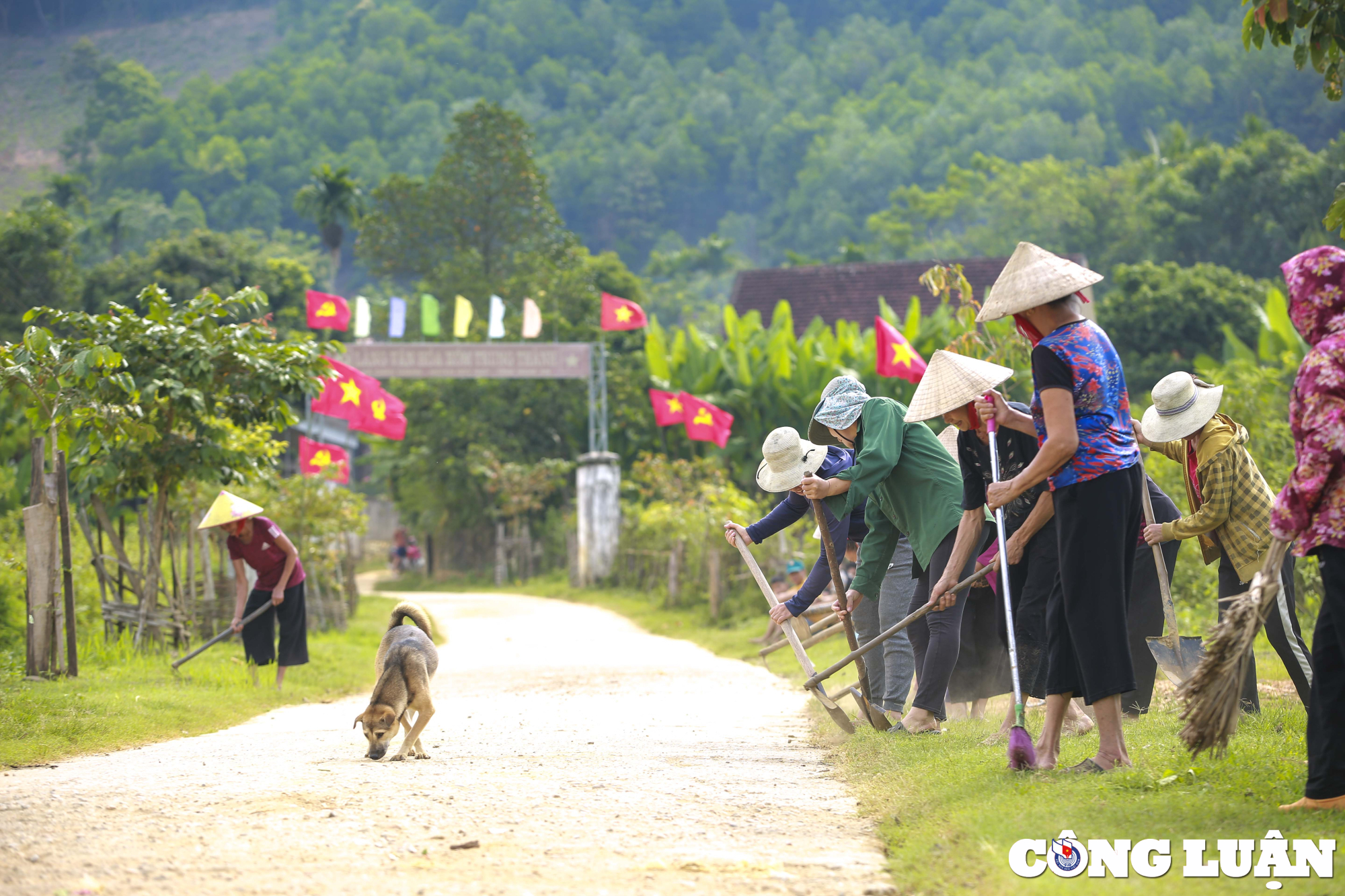 nghe an dong bao dan toc thai vui don tet doc lap hinh 1