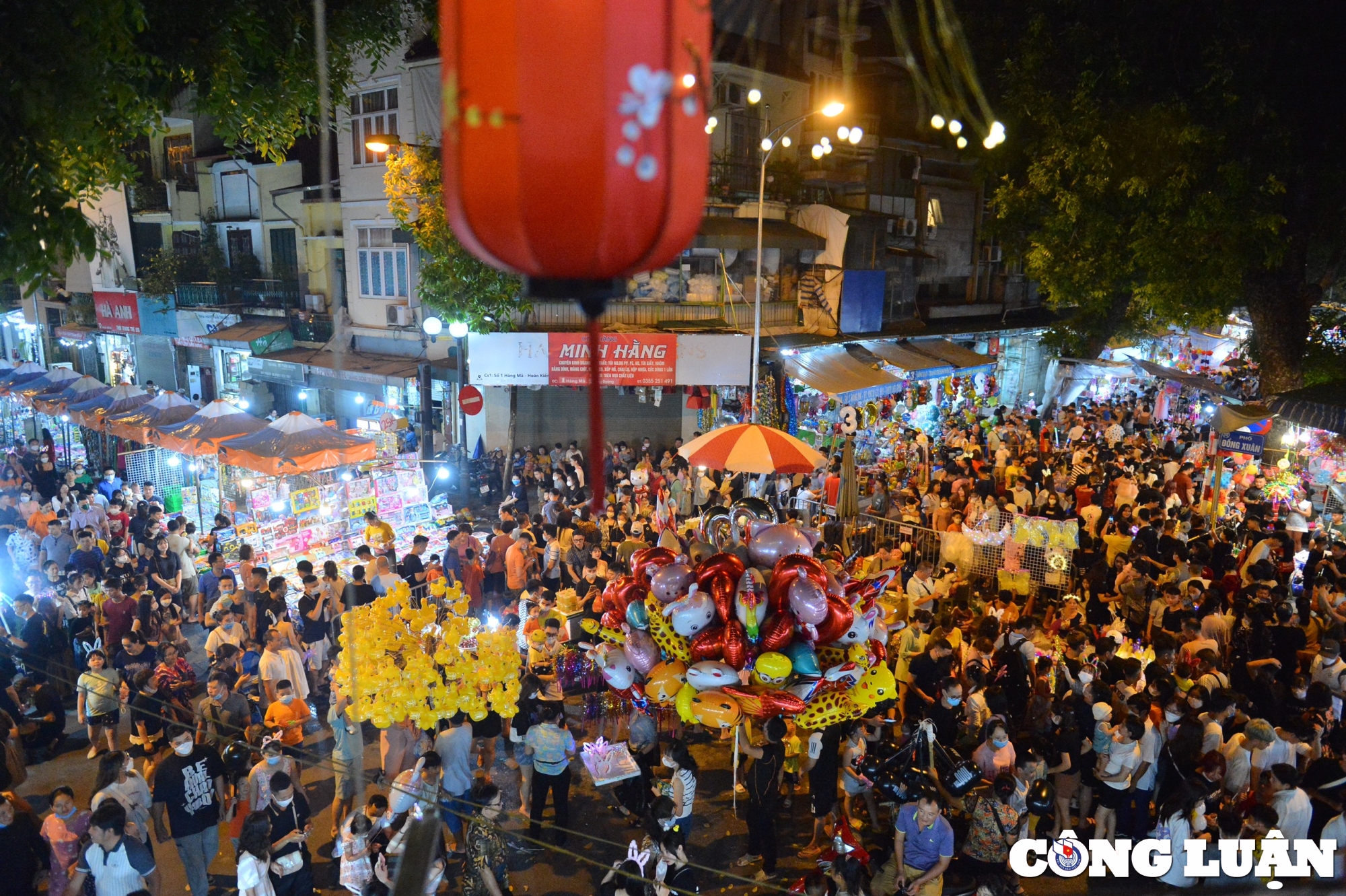 ha noi hang nghin nguoi dan do ve pho hang ma choi trung thu hinh 5