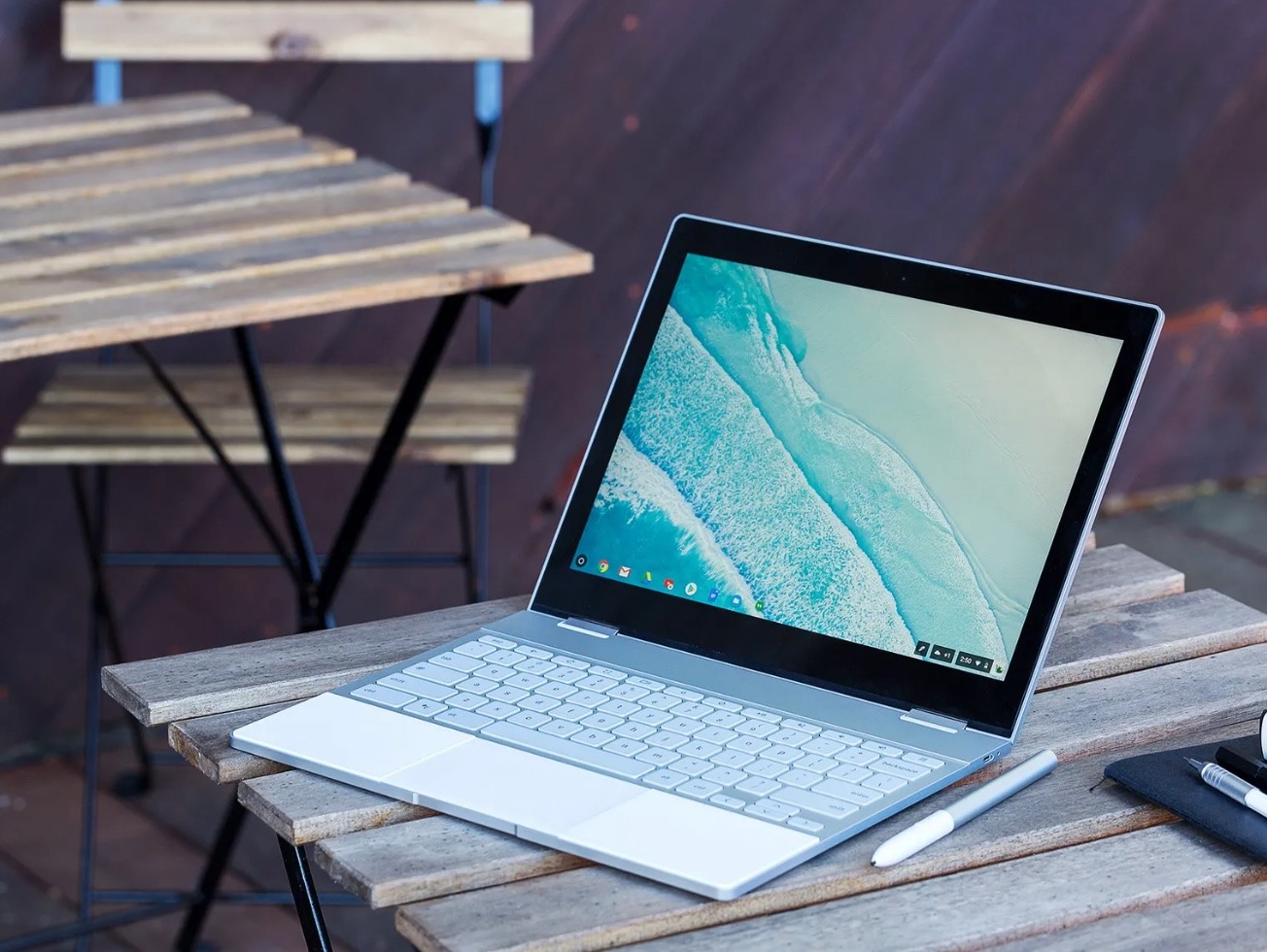 google roi cuoc choi san xuat may tinh xach tay huy du an pixelbook hinh 1