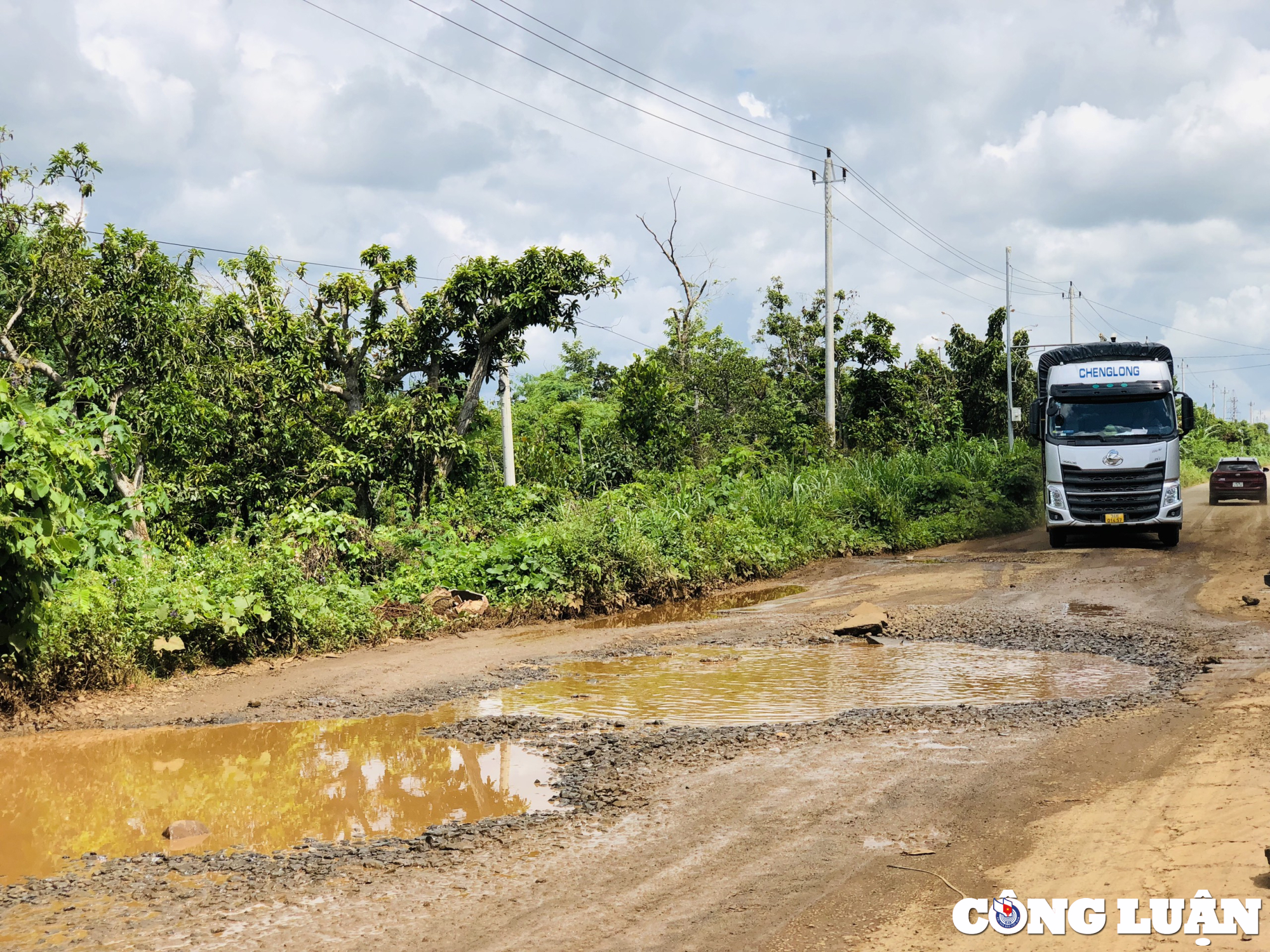 dak lak dan khon kho vi duong tinh lo bien thanh ao sau moi tran mua hinh 3