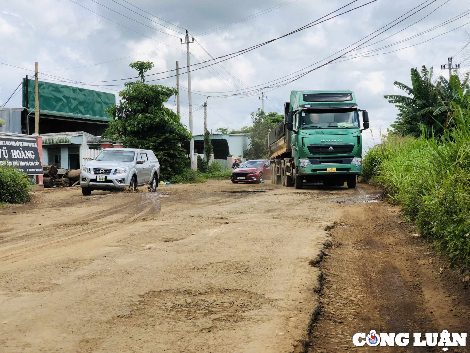 dak lak dan khon kho vi duong tinh lo bien thanh ao sau moi tran mua hinh 9