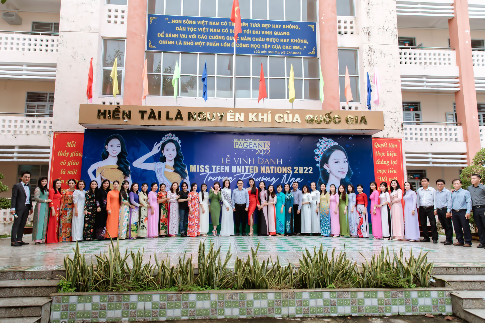 le vinh danh truong phuong nga  miss teen united nations 2022 hinh 6