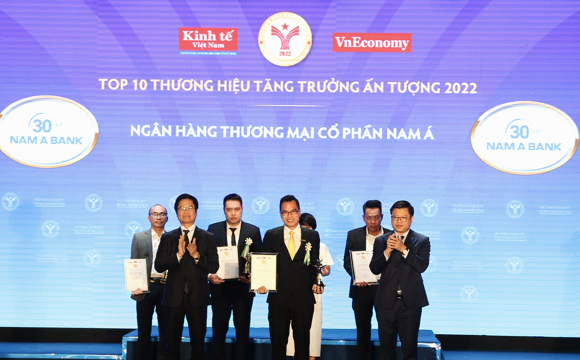 nam a bank  top 10 thuong hieu tang truong an tuong 2022 hinh 1