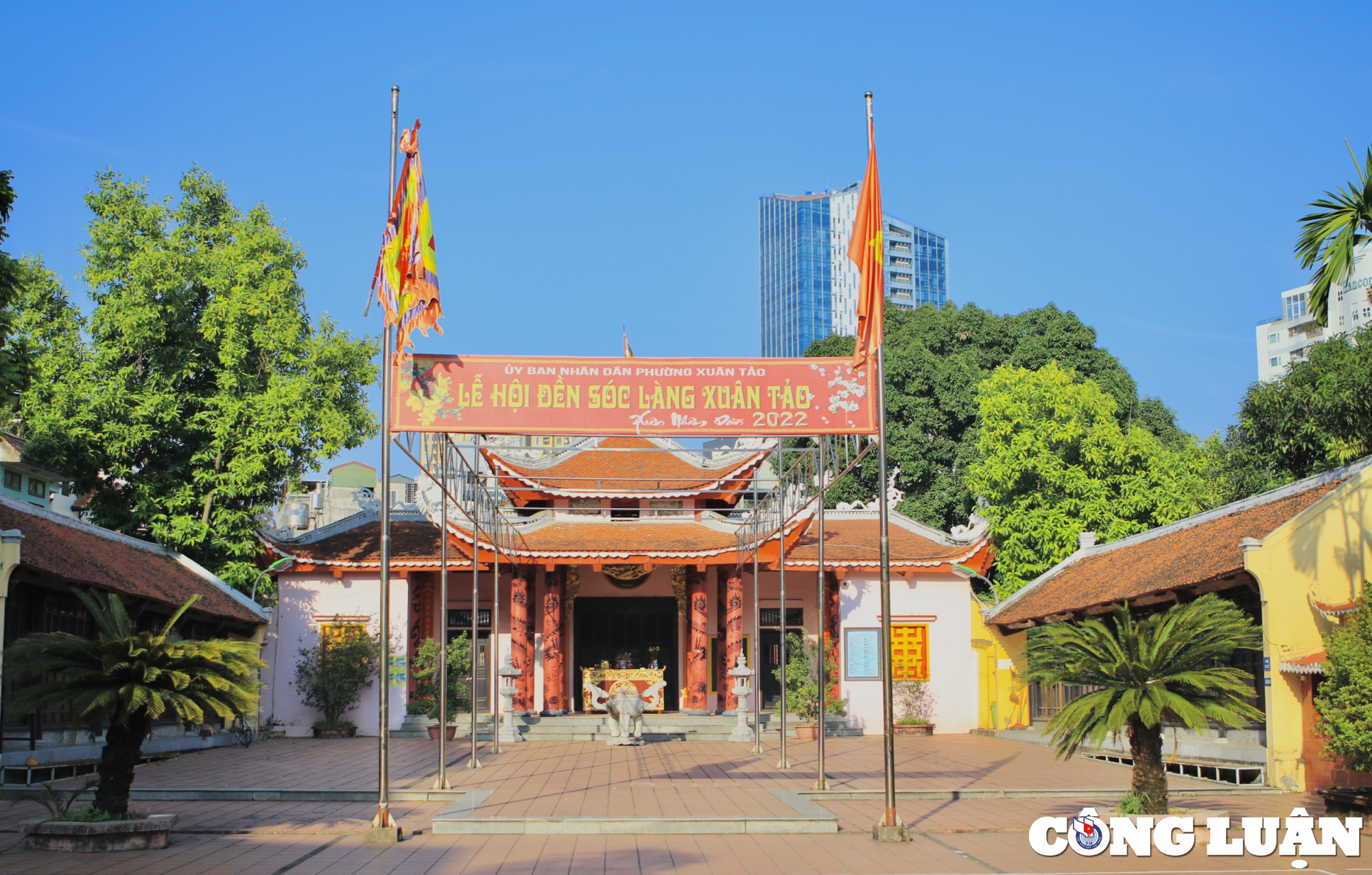 kham pha khong gian ben trong ngoi den co tai ha noi co nien dai vai tram nam hinh 1