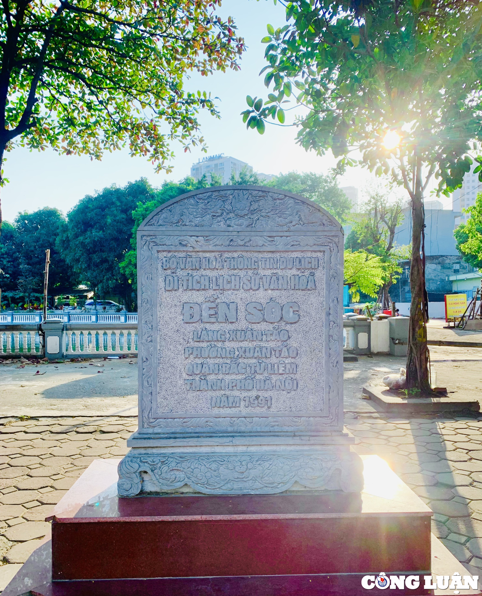 kham pha khong gian ben trong ngoi den co tai ha noi co nien dai vai tram nam hinh 2