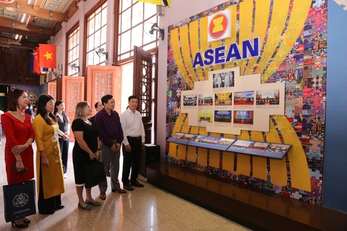 trien lam sac mau asean va cac di san viet nam hinh 3