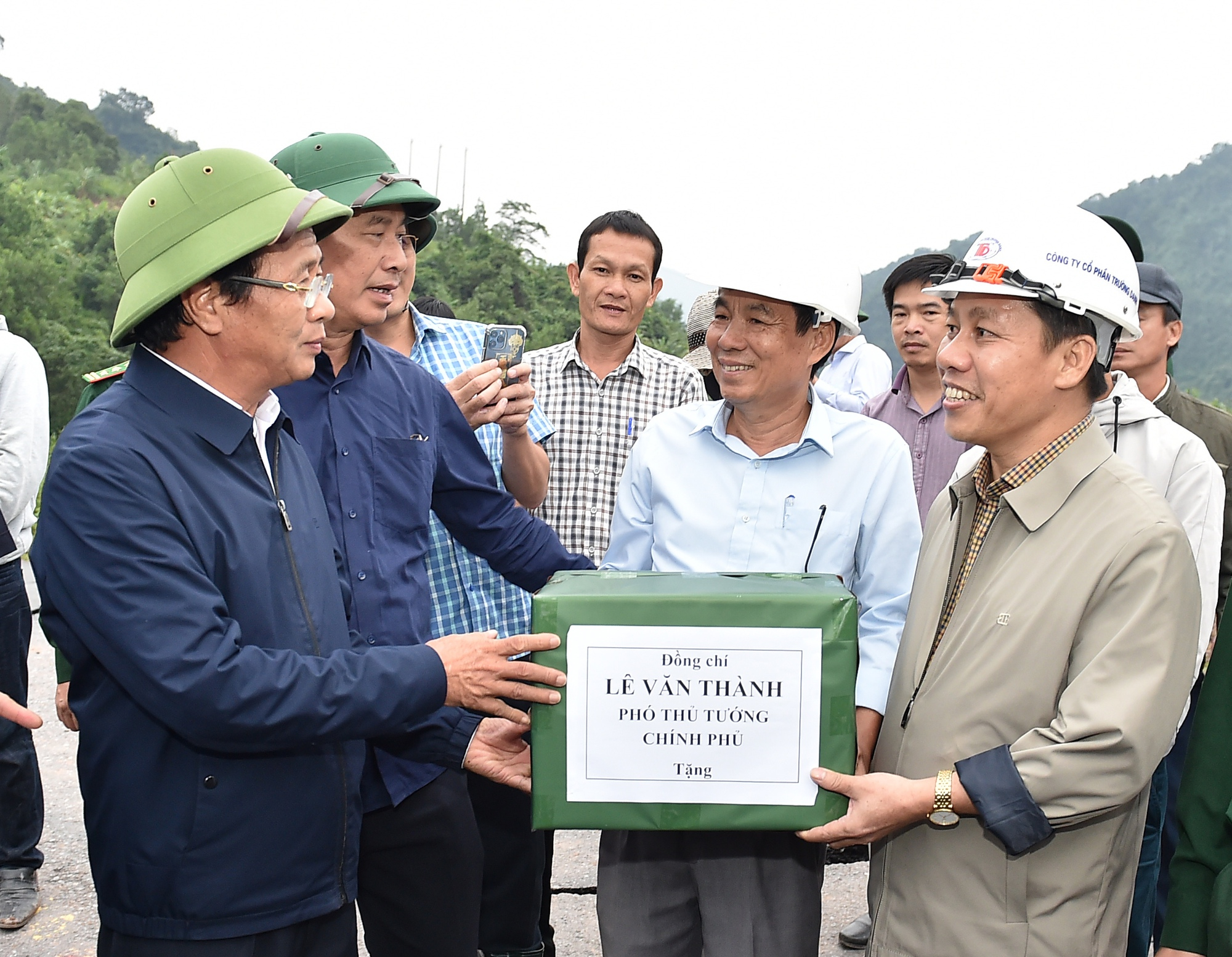 pho thu tuong le van thanh kiem tra cong tac khac phuc hau qua mua lu tai mien trung hinh 3