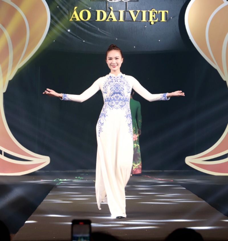 tinh hoa ao dai viet lan toa gia tri van hoa viet nam hinh 6