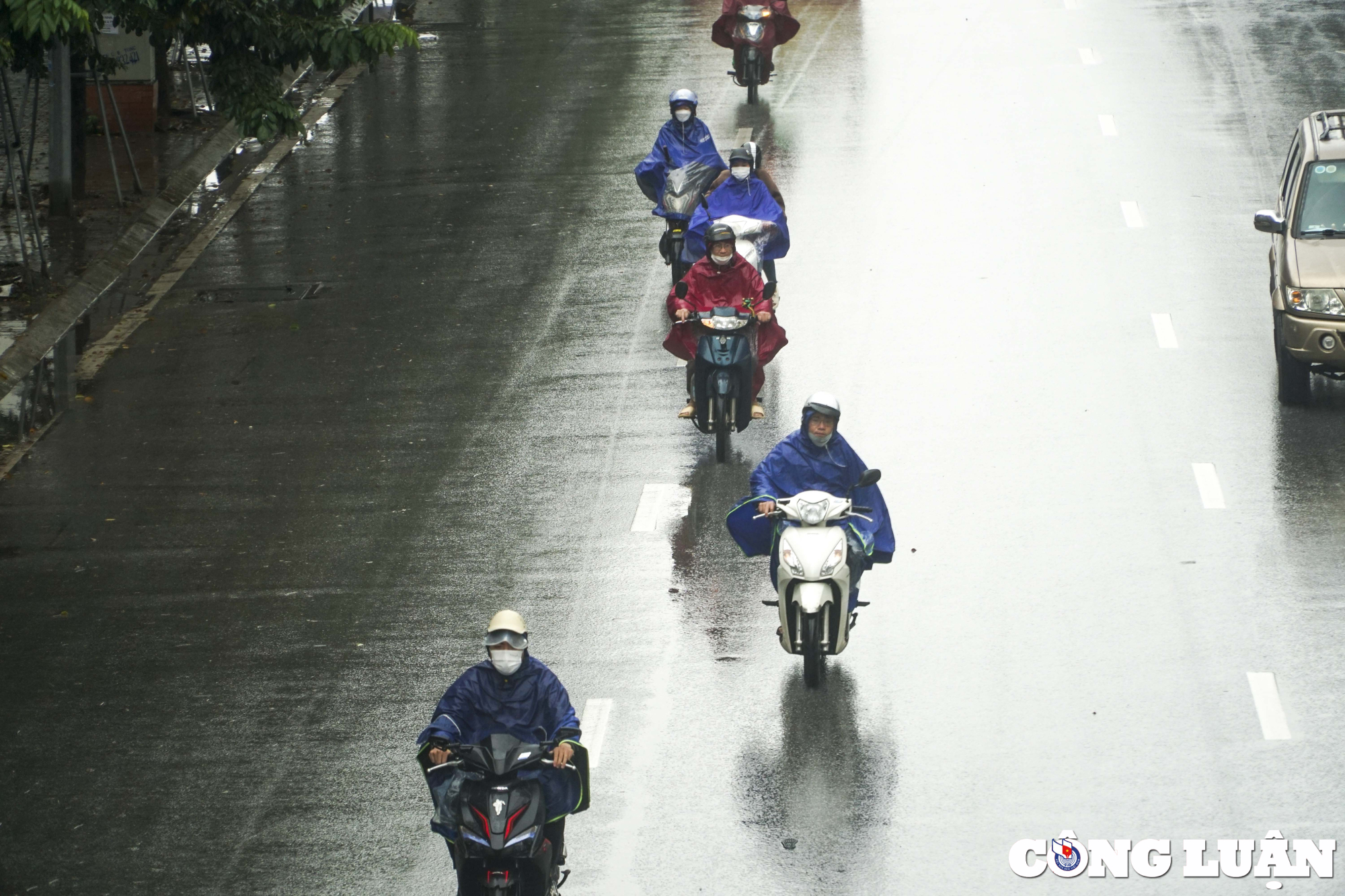 ha noi nhiet do xuong 17 do c nguoi dan co ro trong mua ret hinh 2