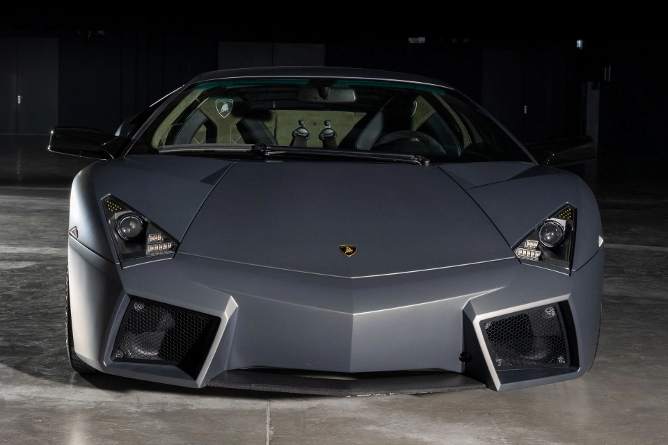 Đấu giá siêu phẩm Lamborghini Reventon