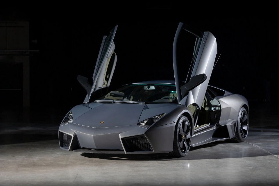 sieu pham lamborghini reventon duoc dau gia hinh 1