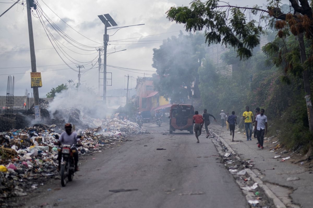 nhat ban dong cua dai su quan o haiti vi tinh trang mat an ninh hinh 1