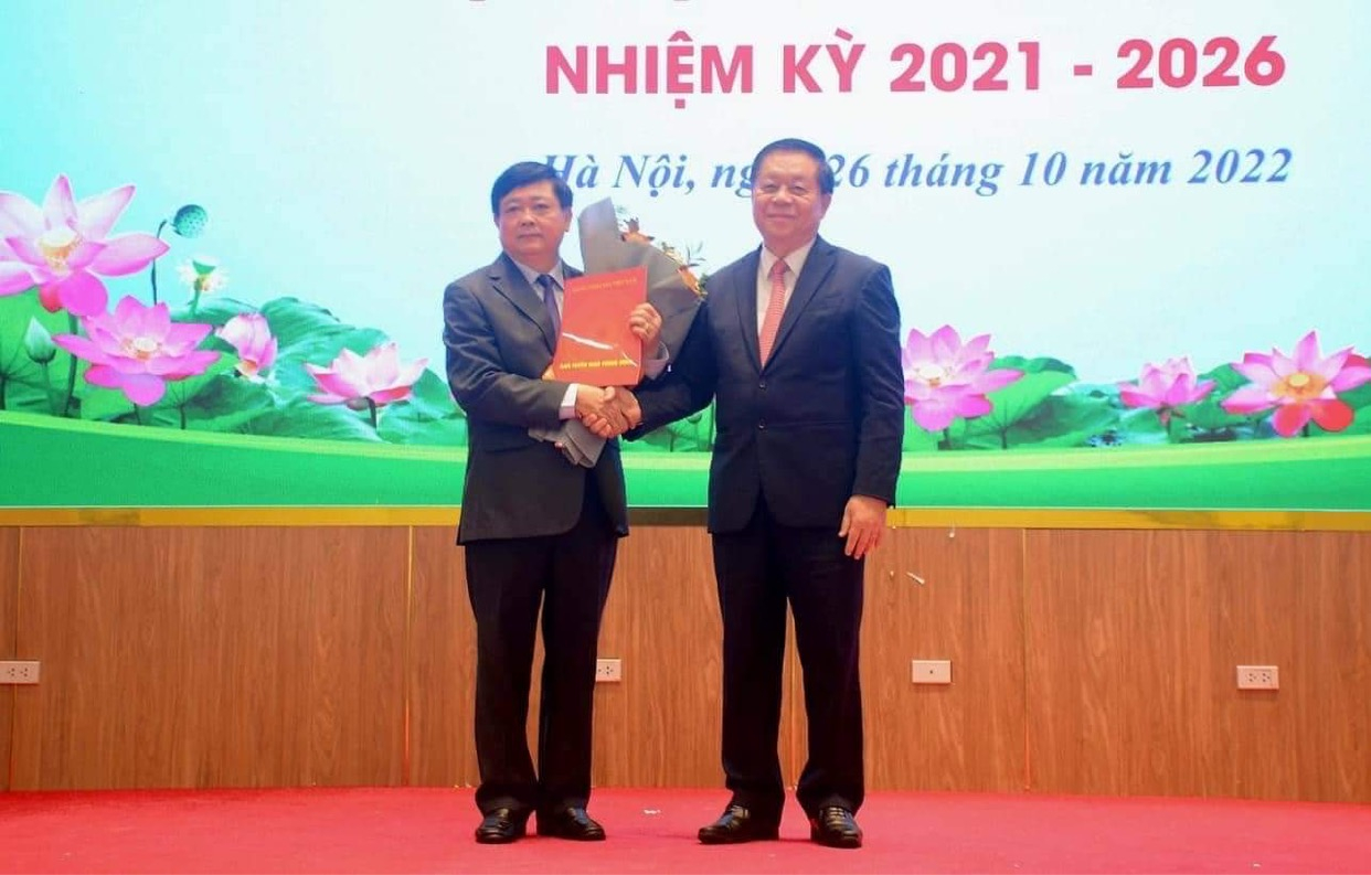 ra mat hoi dong ly luan phe binh van hoc nghe thuat trung uong khoa v nhiem ky 2021  2026 hinh 1