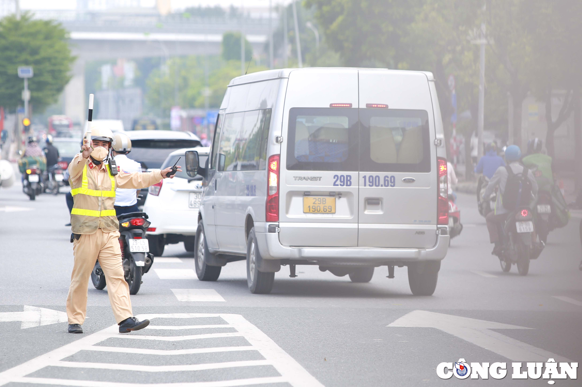 hinh anh canh sat giao thong su dung may quay tuan tra lien tuc tren vanh dai 3 hinh 9