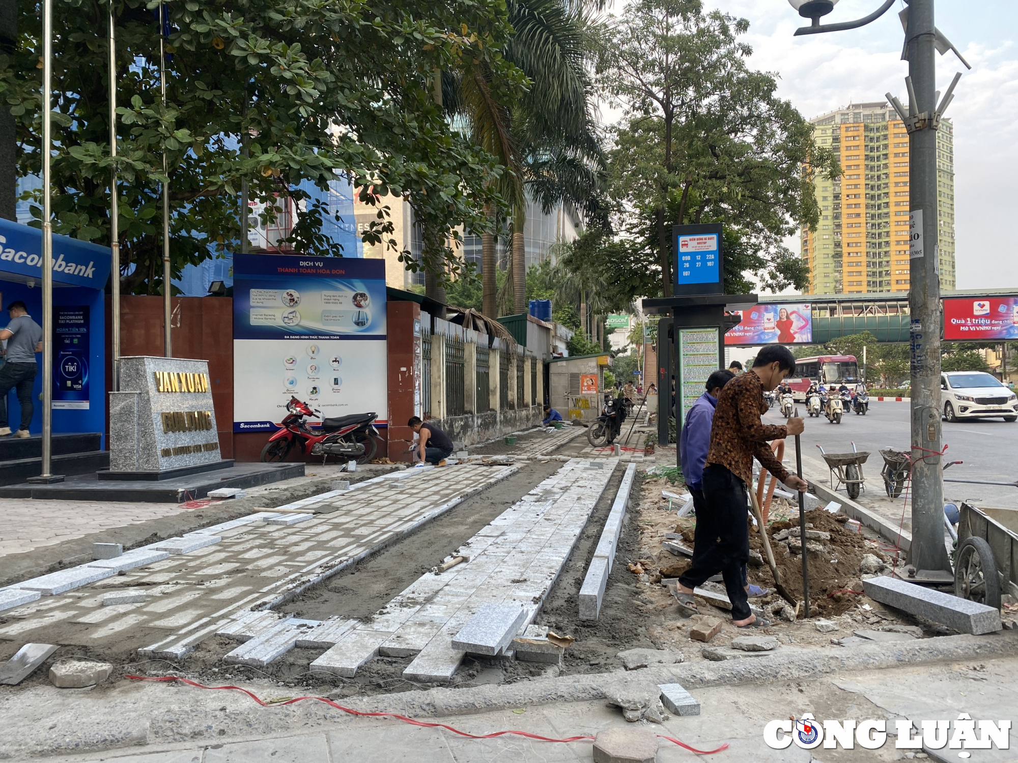 via he ha noi lat da co do ben 70 nam xuong cap tram trong nat buom hinh 7