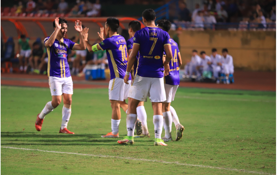 thang da nang 3 0 ha noi fc doi lai ngoi dau bang vleague tu tay hai phong hinh 1