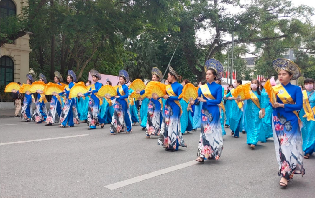 le hoi ao dai du lich ha noi nam 2022 dien ra vao dau thang 12 hinh 1