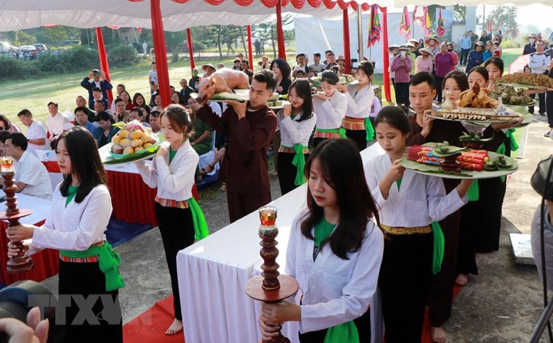 phu tho bao ton phong tuc cung tet com moi nguoi muong hinh 2