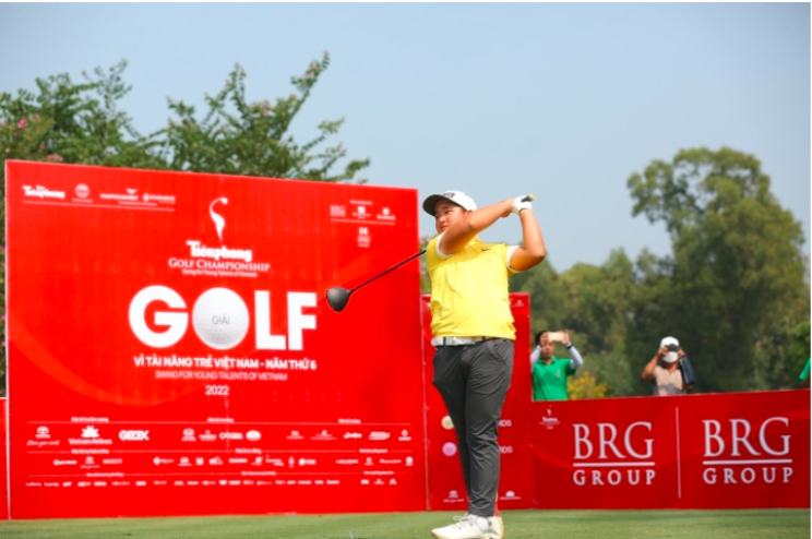 golfer nguyen anh minh lap ky luc tai giai tien phong golf championship hinh 1