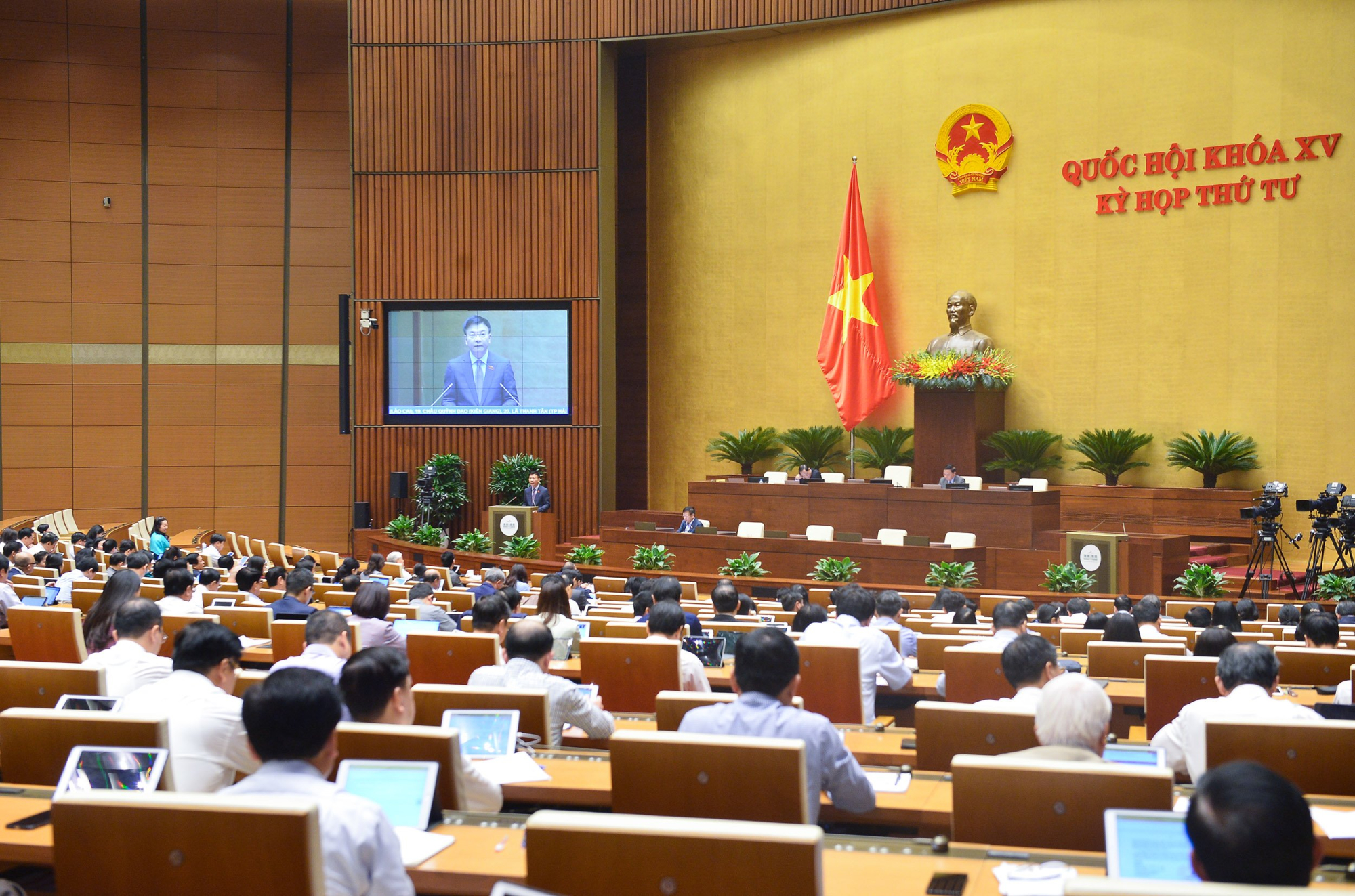 quoc hoi thao luan ve du an luat phong thu dan su hinh 1