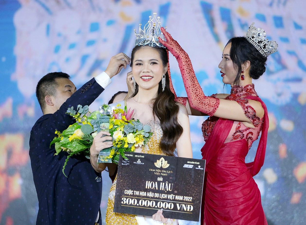 luong ky duyen dang quang hoa hau du lich viet nam 2022 hinh 1