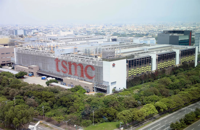 apple va tsmc muon chuyen day chuyen san xuat chip 3nm sang my hinh 1