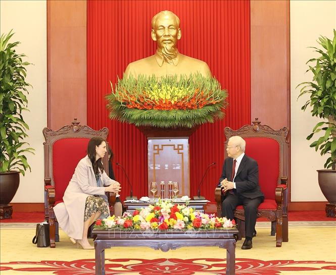 tong bi thu nguyen phu trong tiep thu tuong new zealand jacinda ardern hinh 2