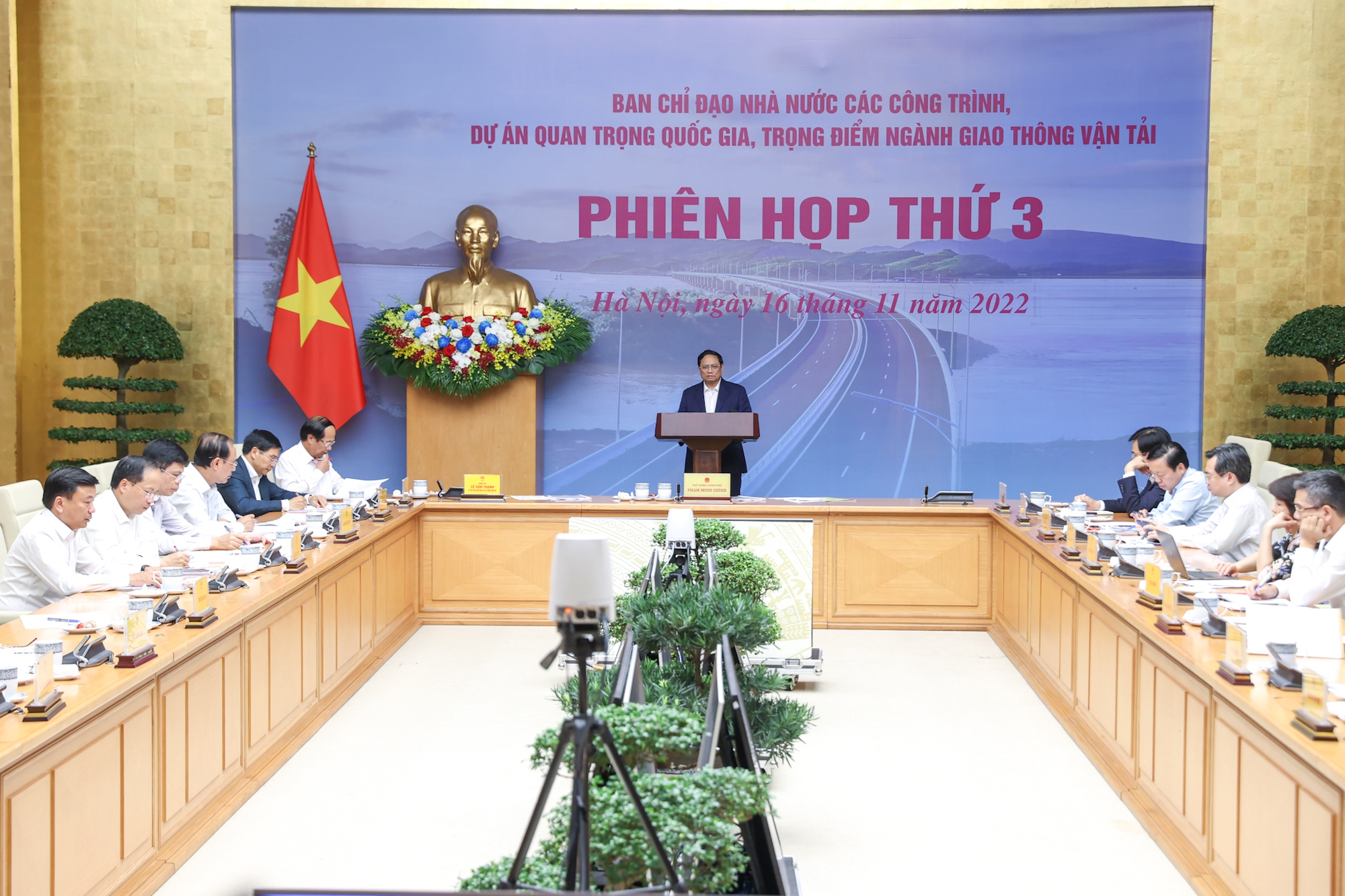 thu tuong pham minh chinh co von roi phai lam cho nhanh phai dau tu cong suc dam duoi trach nhiem hinh 1