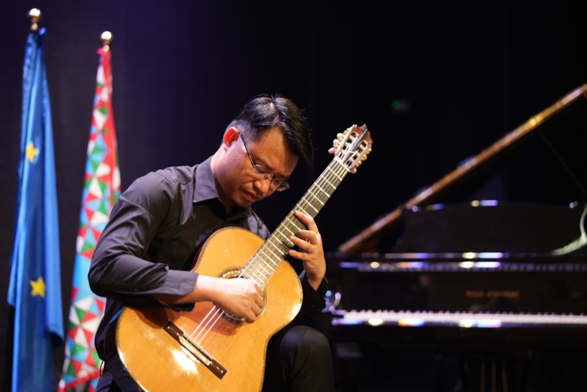 festival guitar quoc te ha noi dau an nguoi giu lua hinh 2